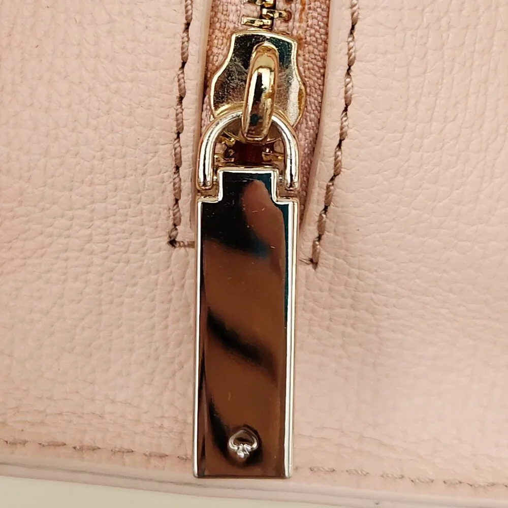 Euc Kate Spade Peach Scallop Leather Crossbody Bag Purse - Picture 7 of 14